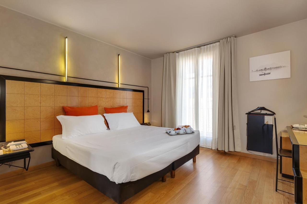 Casa Alle Colonne By Hotel Ancora Verbania Zewnętrze zdjęcie