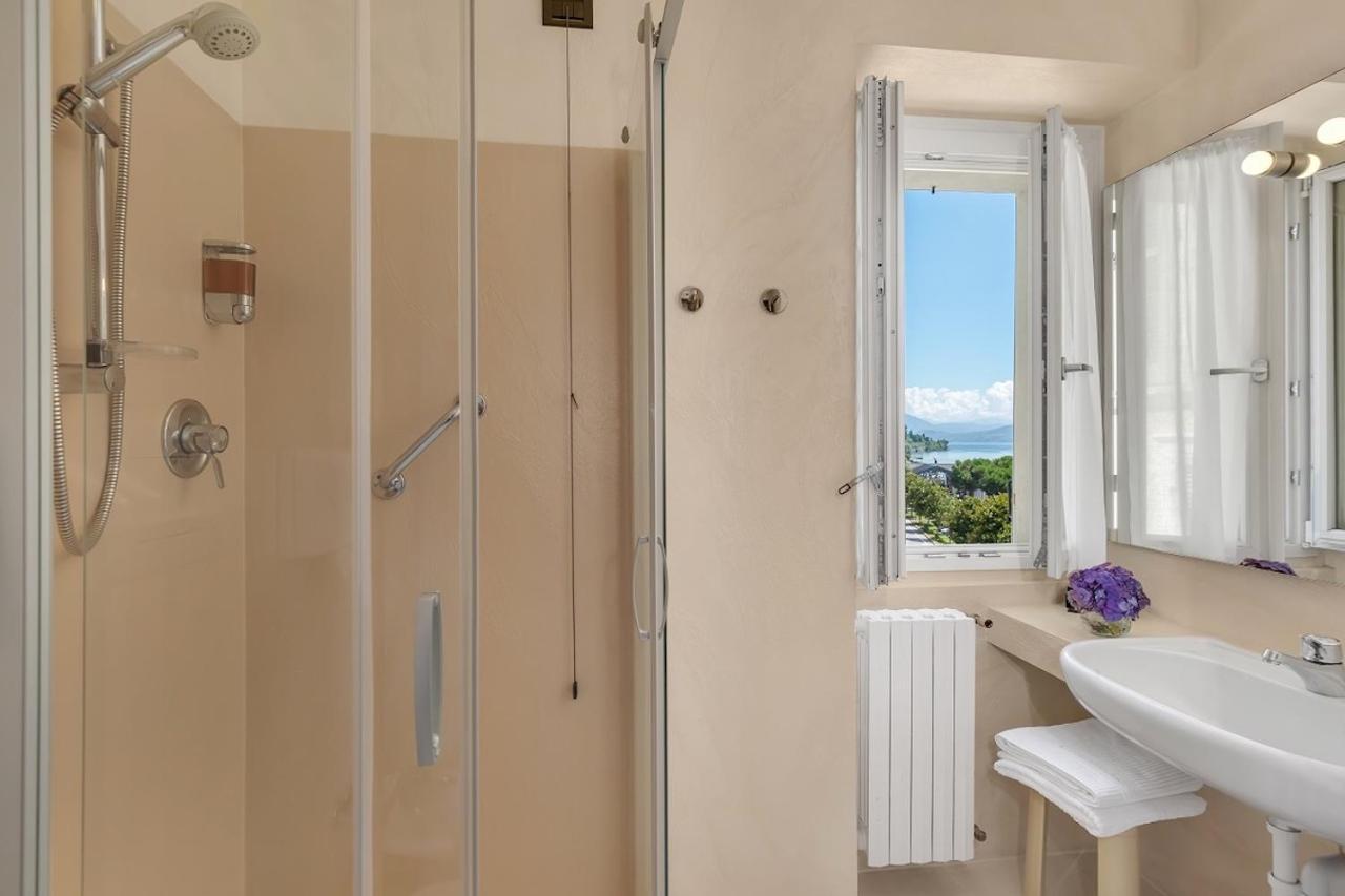 Casa Alle Colonne By Hotel Ancora Verbania Zewnętrze zdjęcie