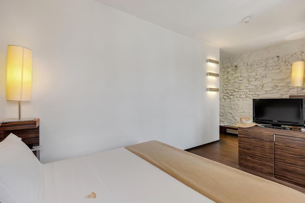 Casa Alle Colonne By Hotel Ancora Verbania Zewnętrze zdjęcie